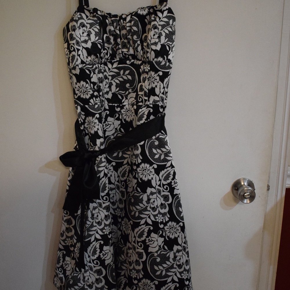 Collection Dressbarn Black and White Dress 12 size